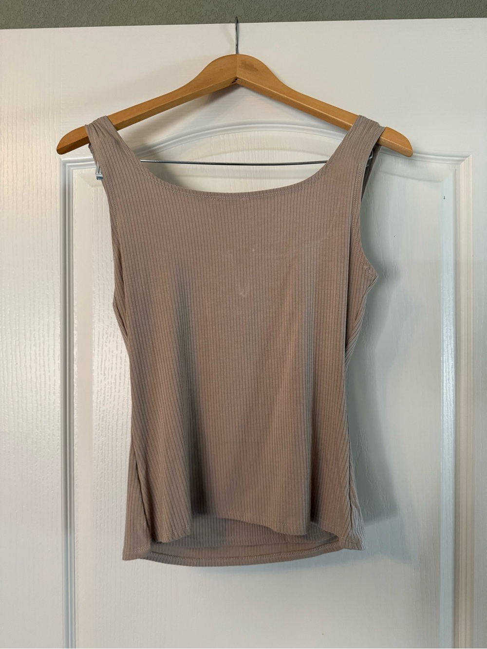Cream Ribbed Taupe Notch-Front Tank - Picture 2 of 2